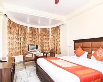 OYO Hotel Paradise - Kanpur - Habitación