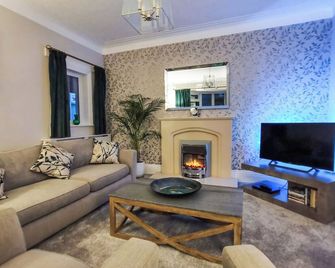 2 bedroom accommodation in Chester le Street - Chester-le-Street - Living room