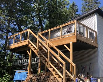 Bachelor Suite Bed & Breakfast in Northern Muskoka - Huntsville - Edificio