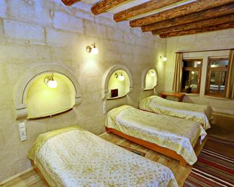 Anatolia Raymonde Cave House - Uchisar - Phòng ngủ