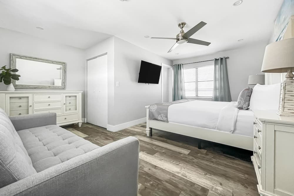 Neptune Oceanfront Rentals - הוליווד - חדר שינה