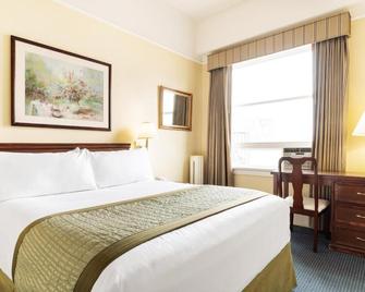 Ramada by Wyndham Gaslamp Convention Center - San Diego - Bedroom