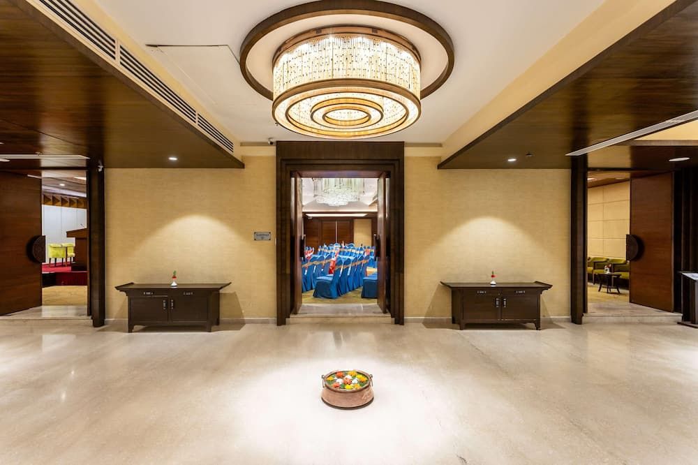 Ramada by Wyndham Kathmandu Dhumbarahi - קטמאנדו - לובי