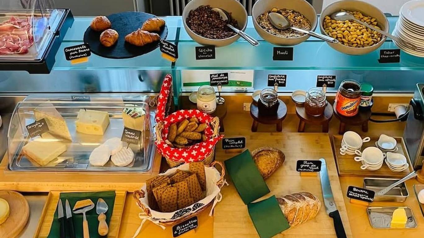 هوتل لو فوني