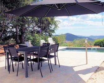 Villa in Berlou with Swimming Pool - Berlou - Patio