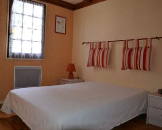 Chalet For 6 Persons - Matemale - Habitación