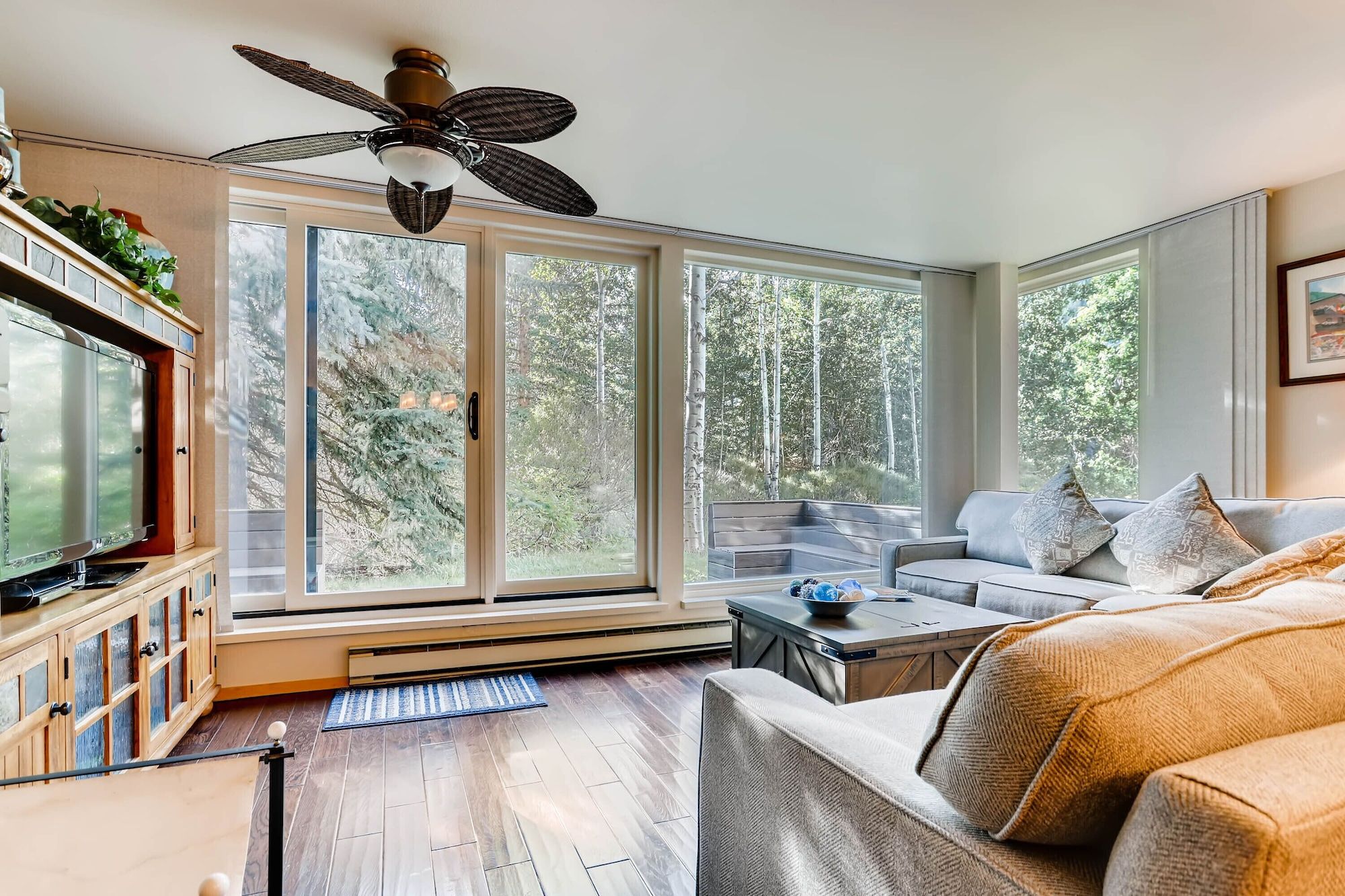 Simba Run Condos 2Bed 2Bath - וייל - סלון