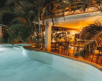 Pacha Tulum Boutique Hotel - Tulum - Zwembad