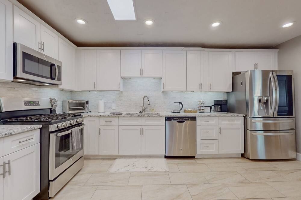 Casaderita Luxury Home Near Unm! - אלבקורקי - מטבח