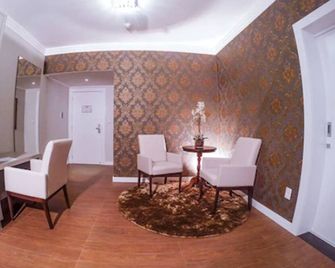 Seville Park Hotel - Xanxerê - Sala de estar