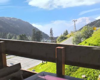 Studio cosy à Mâcot-la-Plagne 24 m² avec vue montagne - La Plagne-Tarentaise - شرفة