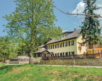 Awesome Apartment In Freiberg With Wifi - Freiberga - Edifício