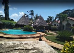 Inchi Raha Cottages - Ukunda - Pool