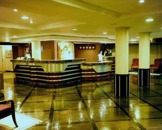 Hotel Rafain Centro - Foz do Iguaçu - Front desk