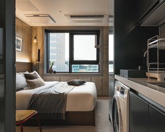 Urbanstay Boutique Nampo Biff - Busan - Bedroom