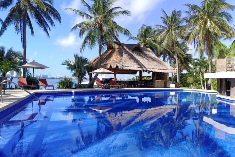 Sina Suites - קנקון - בריכה