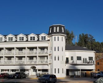 Roosevelt Inn Mount Rushmore - קיסטון - בניין