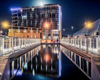 Hôtel Mercure Cherbourg Centre Port - שרבור-אוקטביל - בניין