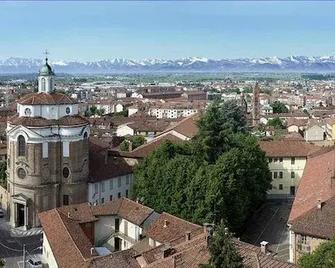 Asfodelo Rooms - Bra - Extérieur