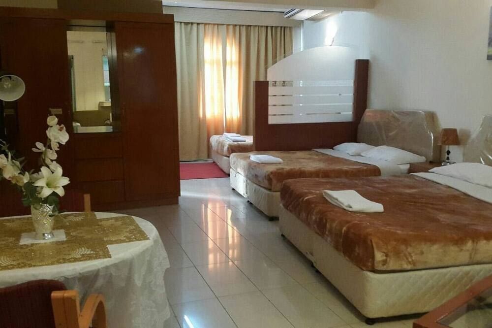 Al Raein Hotel Apartments