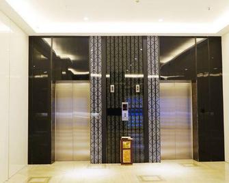 Xing Yi Hai Yu Hotel - Qianxinan - Lobby