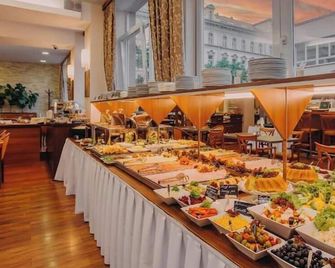 Colorfactory Spa Hotel - Praga - Buffet