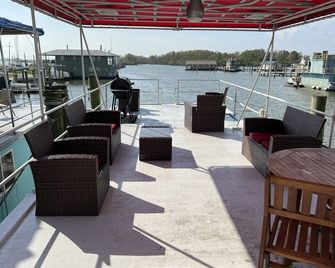 Reel Therapy 3 bedroom houseboat - Venice - Balcony