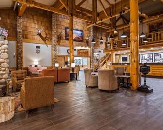 Modern Elegance in the Heart of Utah! Indoor Pool, Free Breakfast, Free Parking! - Bryce - Lobby