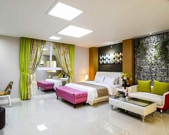 Gwangju Hanam 1st Hotel - Gwangju - Habitación