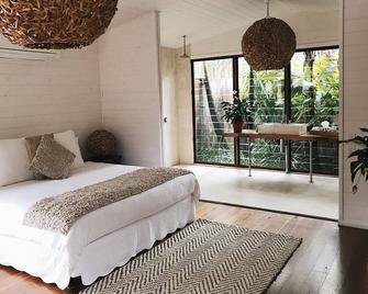The Boathouses at Leaves & Fishes - Lovedale - Bedroom