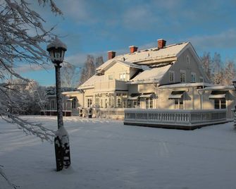 Wanbo Herrgård - Smedjebacken - Edificio