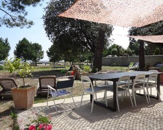 Villa de vacances - max 11 pers - Le Verdon-sur-Mer - Patio