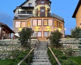 Nature Nest Bran - Adults Only - Бран - Будівля