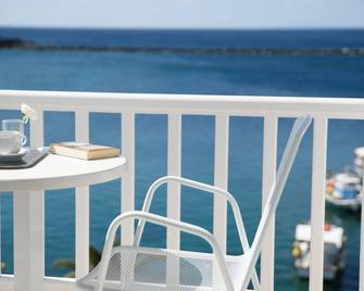 Delfinia Hotel - Tinos - Balkon