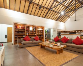 Boutique Villa Doretanh - South Kuta - Living room