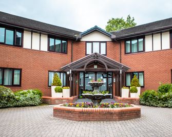 Holiday Inn A55 Chester West By IHG - Mold - Gebouw