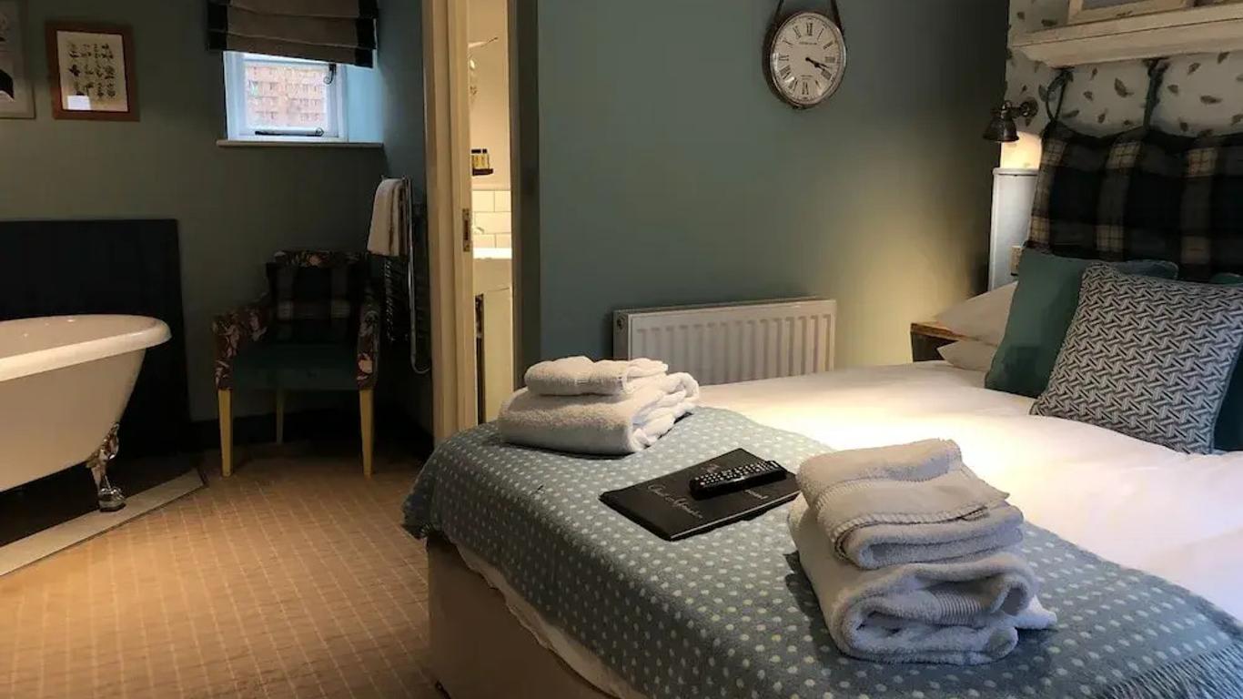 The Golden Pheasant Inn