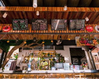 Secret Garden Hostel - Wandernest Cat Ba - Cat Ba - Bar