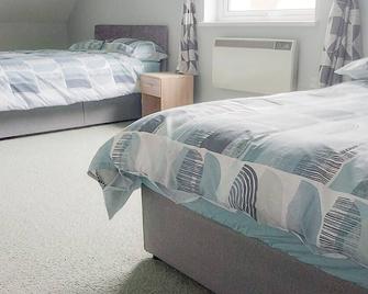 Seamount Holiday Village No 26 by Trident Holiday Homes - Courtown - Bedroom