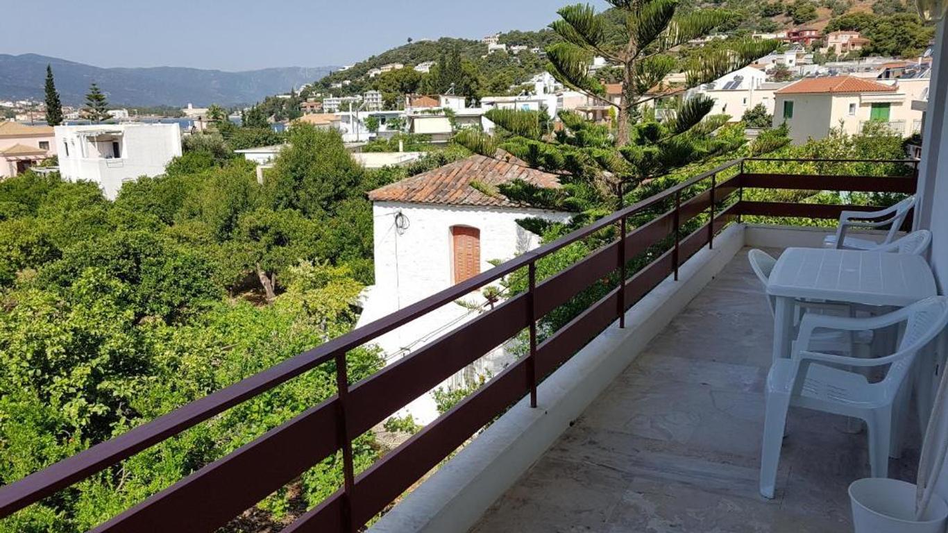 Kaikas Studios & Apartments