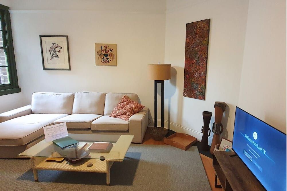 The Rocks Explorer 3bed & 2 bath Townhouse Wifi - סידני - סלון