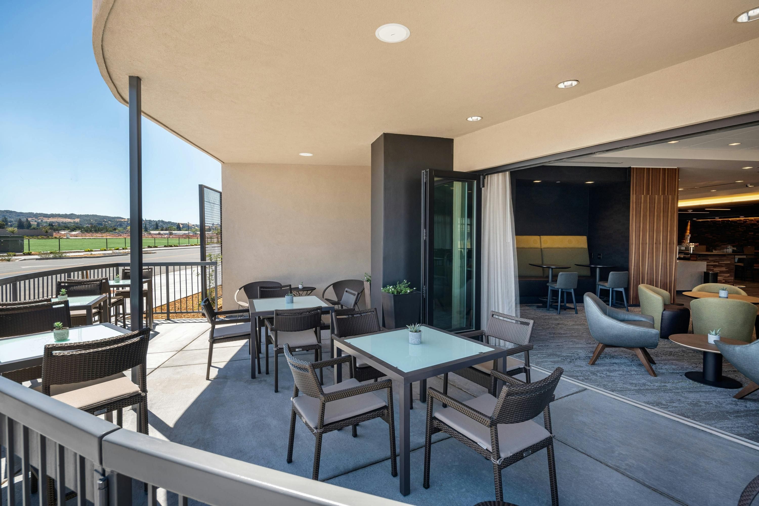 Courtyard by Marriott Petaluma Sonoma County - Petaluma - Balkón