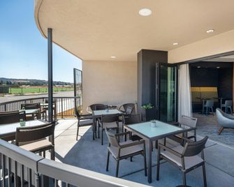 Courtyard by Marriott Petaluma Sonoma County - Petaluma - Balkón