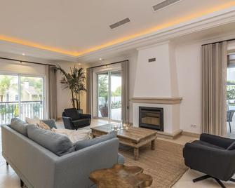 Stunning New 5 bed villa in Encosta do Lago / Quinta do Lago - Loulé - Living room