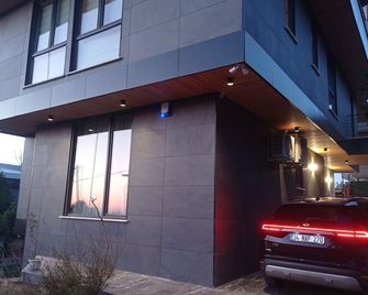 Wonderfoul Sea View And Swimming Pool - Estambul - Edificio