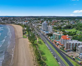 Ocean Boulevard - Alexandra Headland