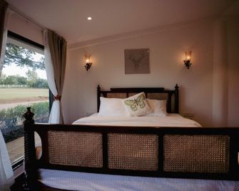 The Hamlet - Hyderabad - Bedroom