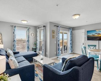 Gulf Island 313 - Navarre Beach - Living room