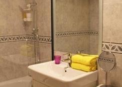 Apartamentos Vino y Camino - Nájera - Bathroom