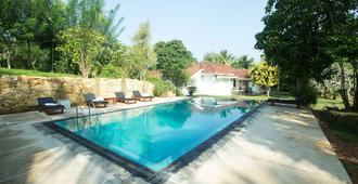 Thalpe Walawwa Heritage Villa - Unawatuna - Pool